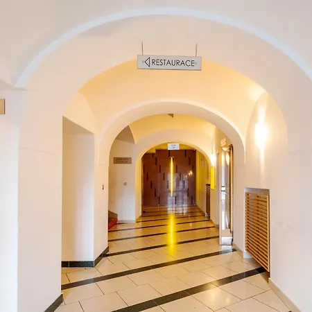 Slovan Hotel